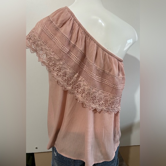 SOCIALITE PINK BLUSH ONE SHOULDER RAYON MIX TOP IN SIZE MEDIUM - Picture 5 of 8